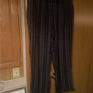 Briggs Women’s Black Striped Pants